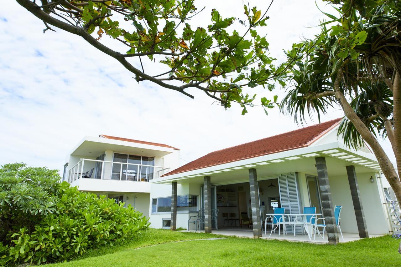 Hôtel Keiki Beachhouse & Cafe à Nakijin Extérieur photo